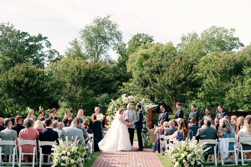 Sarah Kazemburg Events + Styling