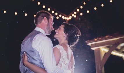 Adam Garrison: Wedding MC & DJ