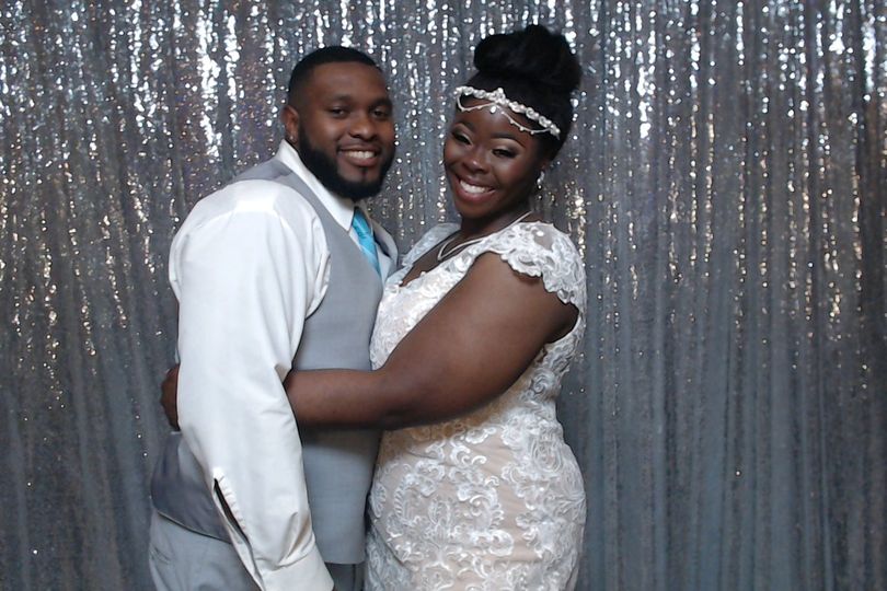 Strike A Pose Photo Booth