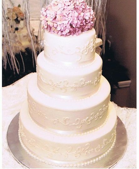 Patricia's Weddings and Custom Cakes