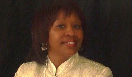 D'Elegant Weddings by Lynn