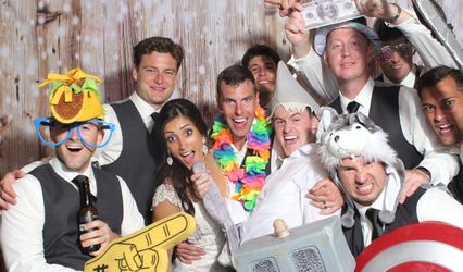 9 Photo 1 Booth