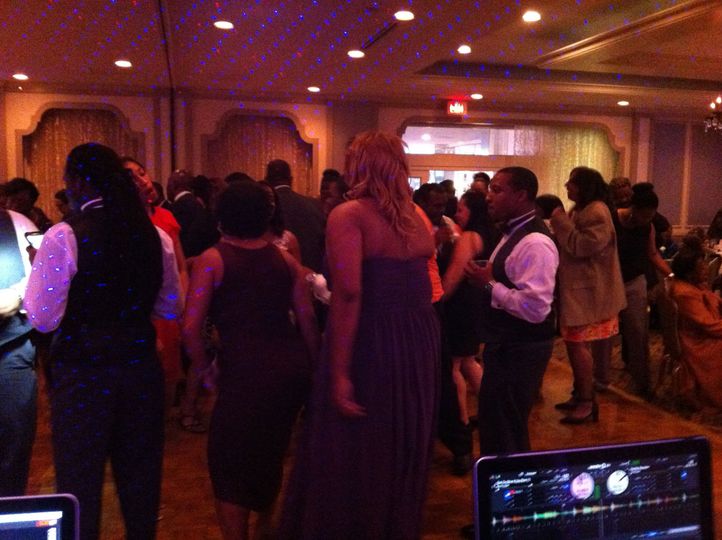 Lilly's DJ Service