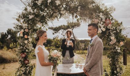 Your European Wedding Celebrant