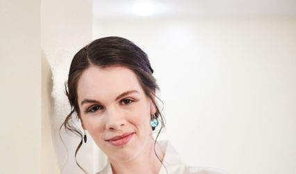 Amanda Reynolds Hair