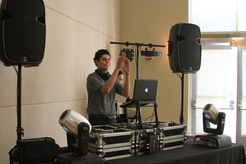 Famous DJ Agency