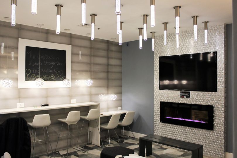 Suits Outlets