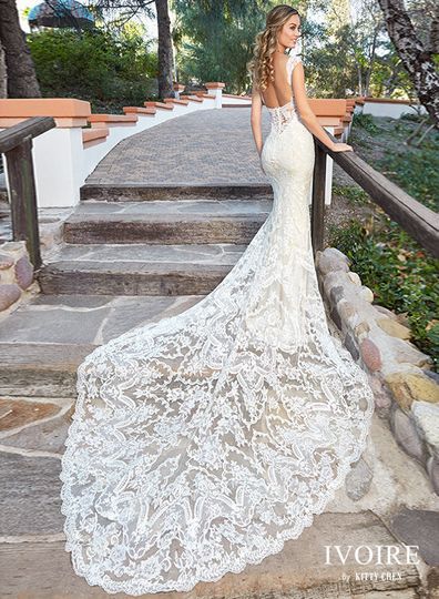 Rin's Bridal