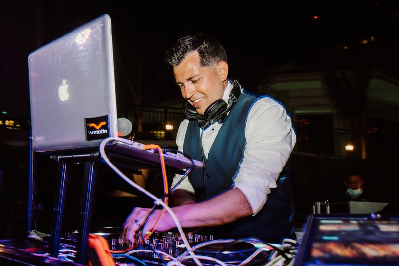 DJ Dan Utica Sevices