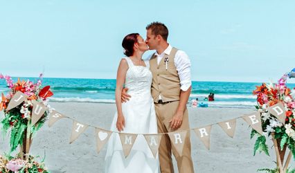 Seashell Beach Weddings