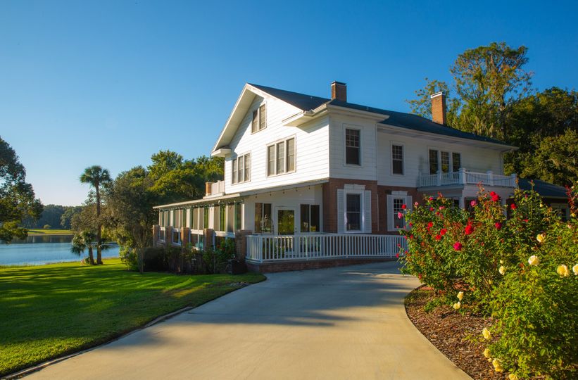 The Rose Plantation