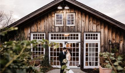 The Red Lion Inn and Barn