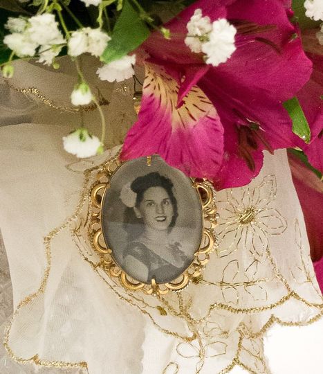 Love In Bloom Floral Design & Gifts
