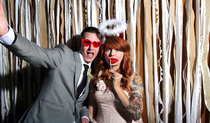 KiKi Creates Photobooth