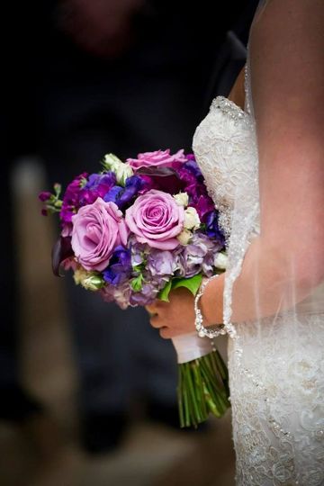 Freesia Floral Design