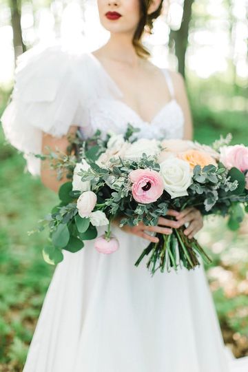 Naly S Floral Shop Flowers Madison Wi Weddingwire