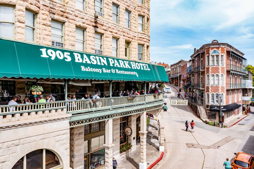 1905 Basin Park Hotel