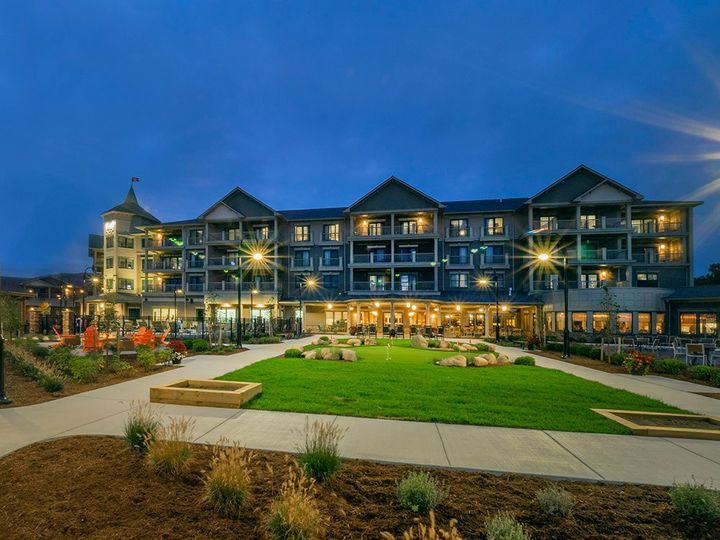 Chautauqua Harbor Hotel