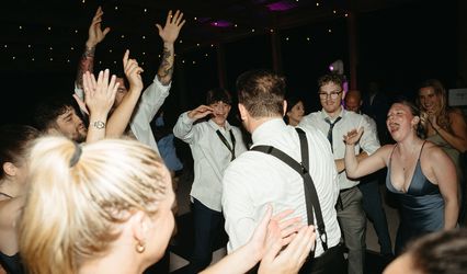 AyO Weddings!
