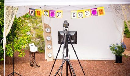 Bloom Photo Booth