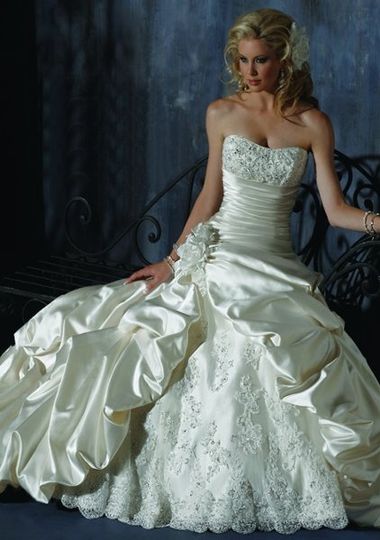 Eldivaz Bridal Fashions, LLC
