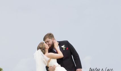 Burlap N Lace Photography