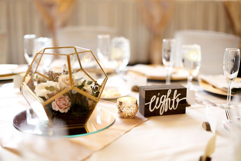 Fve Managers Inc On Behalf Of And As Agent For The Crown Room Banquet Center Venue Rogers Mn Weddingwire
