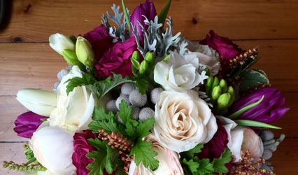 Buttercups Floral Design