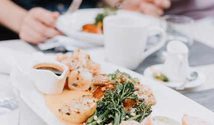 Wandering Table Catering