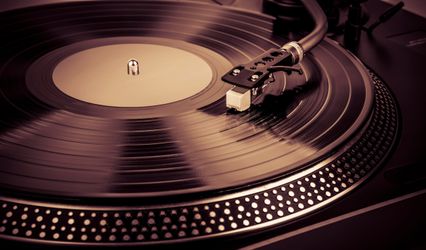 DJ MC Indy