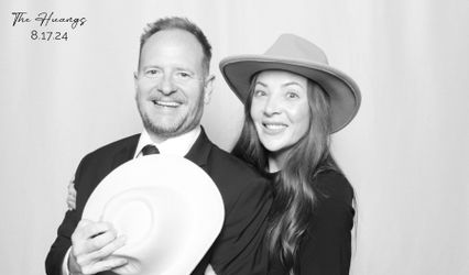 Couth Booth Photo Booths