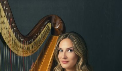 Harpist Kristen Elizabeth