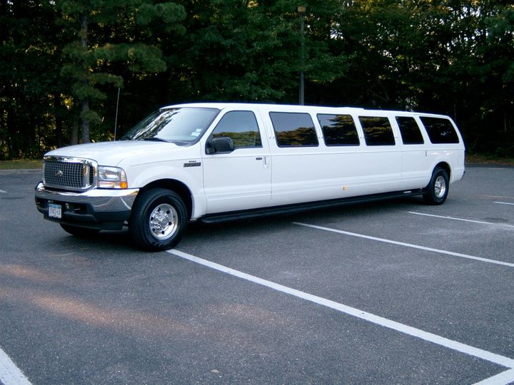 New York Style Limousine Service - Transportation - Holbrook, NY