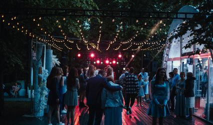 DJ Spinny Services