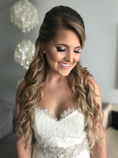 Bombshell Makeovers