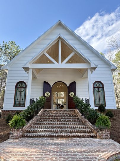 The Lodge at Live Strive Farms