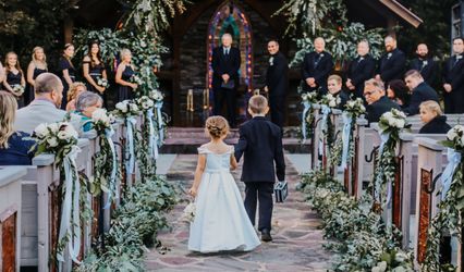 Bussey's Flowers, Gifts & Decor