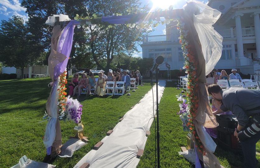 Officiant