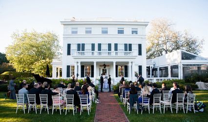 Topping Rose House