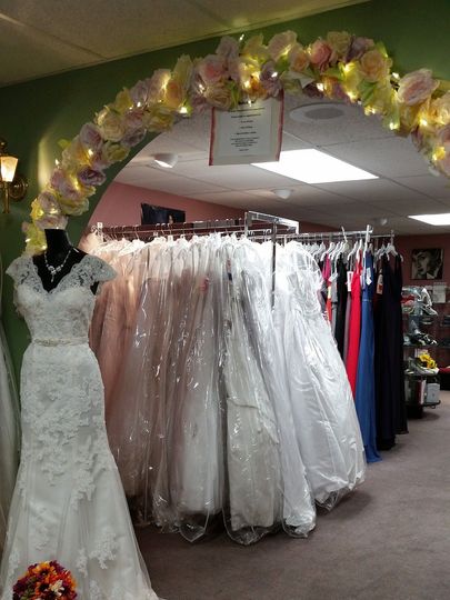 Hussey's Bridal & Formal wear