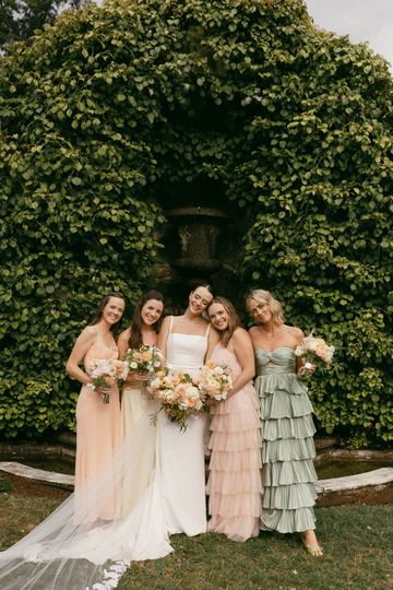 Love Grows Florals LLC