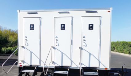 Saginaw Bay Restroom Trailers