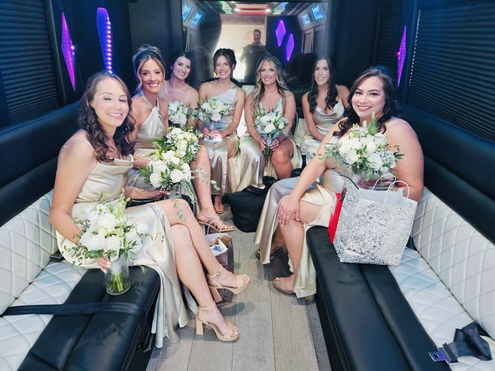 Icon Limo Lounge