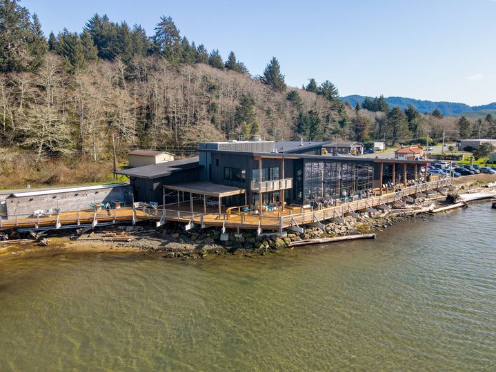 Pelican Brewing - Siletz Bay