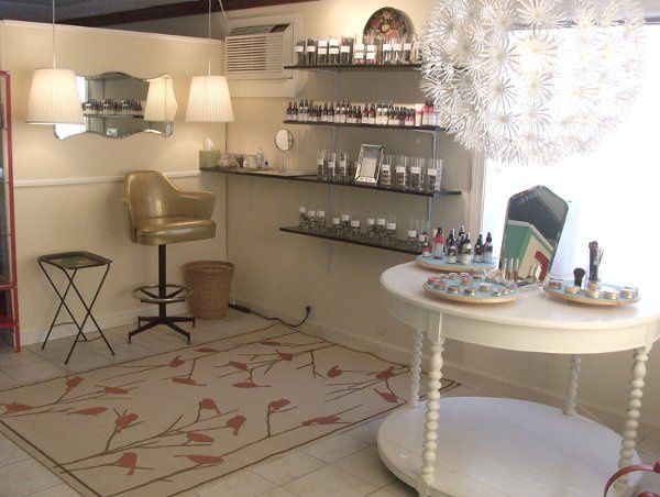 ROUGE MakeUp and Nail Studio