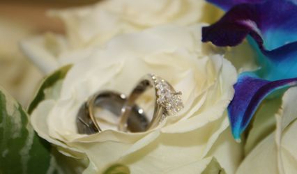 Simply Elegant Weddings & Events by Marilyn