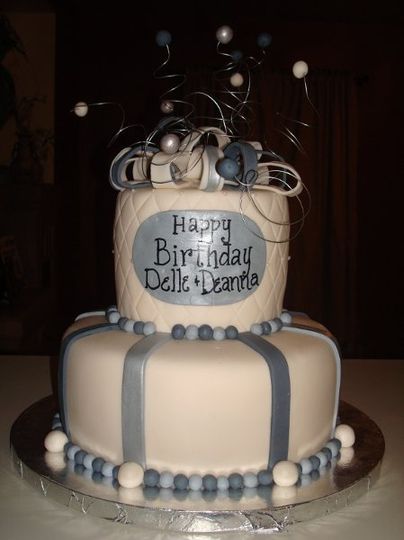 Cakemesamor Custom Cakes Wedding Cake San Pedro Ca Weddingwire