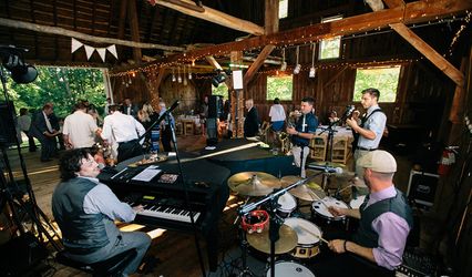 Main Street Dueling Pianos