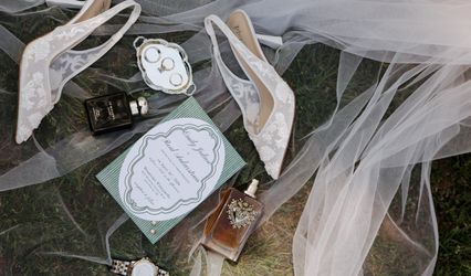 Modern Ivory Weddings
