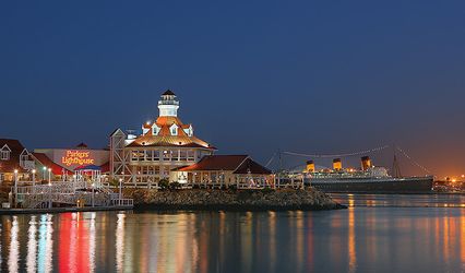 Parkers' Lighthouse & Queensview Steakhouse